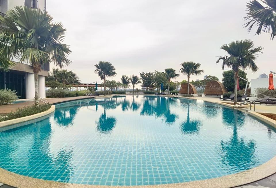 1519 Almas Suites Seaview Sunrise Netflix By Stay Nusajaya  Kültér fotó
