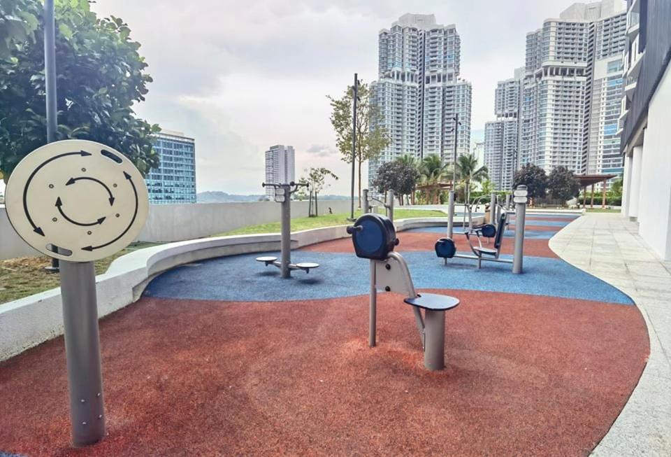 1519 Almas Suites Seaview Sunrise Netflix By Stay Nusajaya  Kültér fotó