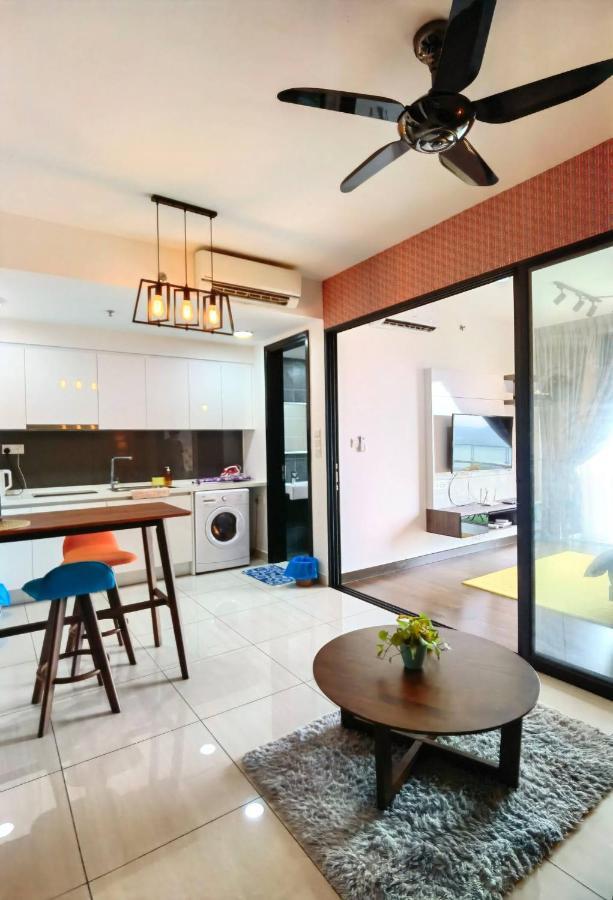 1519 Almas Suites Seaview Sunrise Netflix By Stay Nusajaya  Kültér fotó