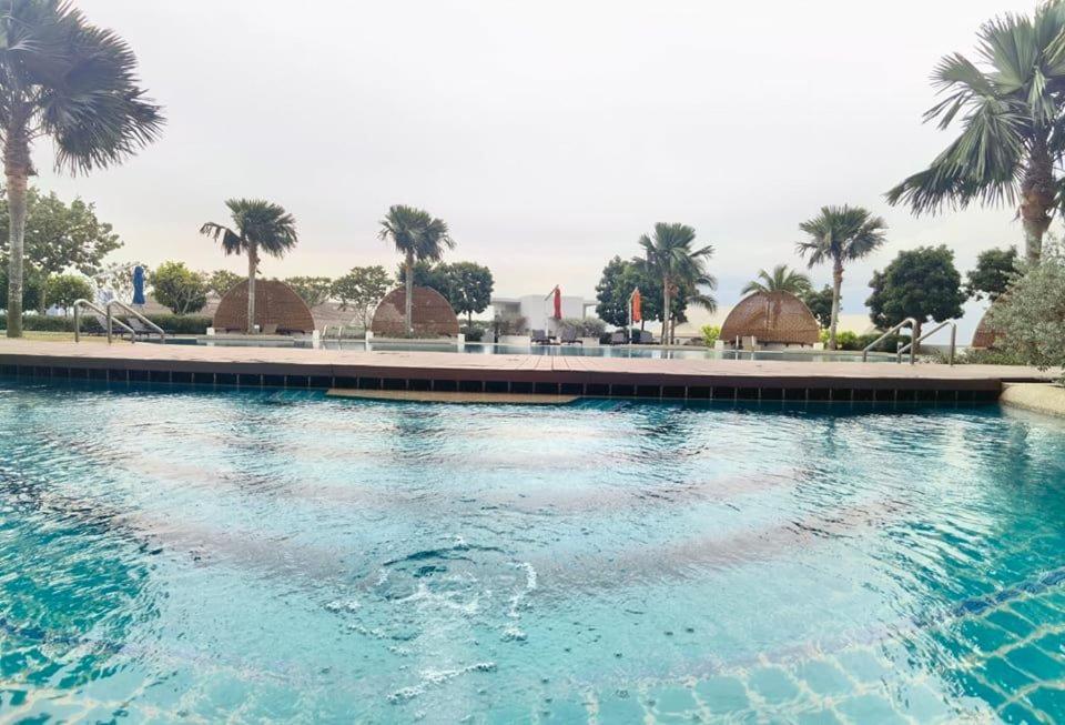 1519 Almas Suites Seaview Sunrise Netflix By Stay Nusajaya  Kültér fotó