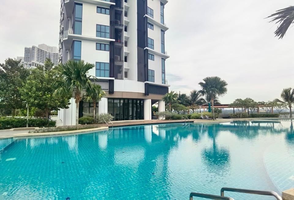 1519 Almas Suites Seaview Sunrise Netflix By Stay Nusajaya  Kültér fotó
